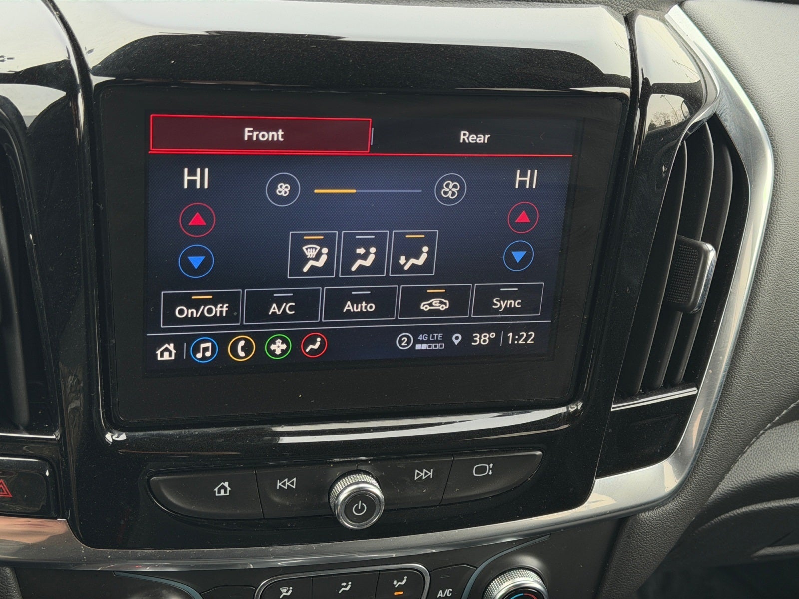 2023 Chevrolet Traverse AWD LT Cloth