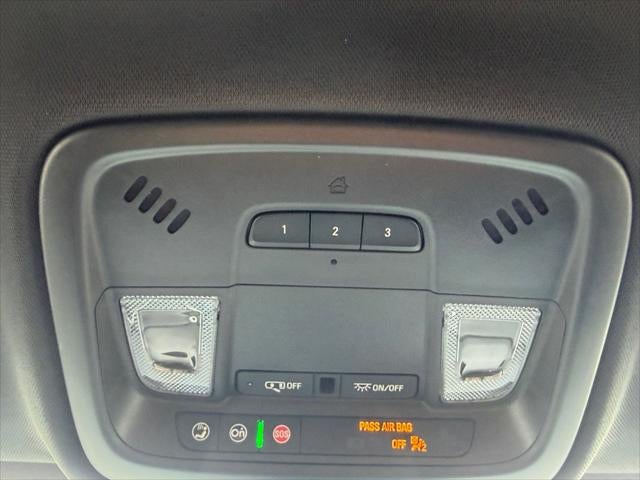 2023 Chevrolet Traverse AWD LT Cloth