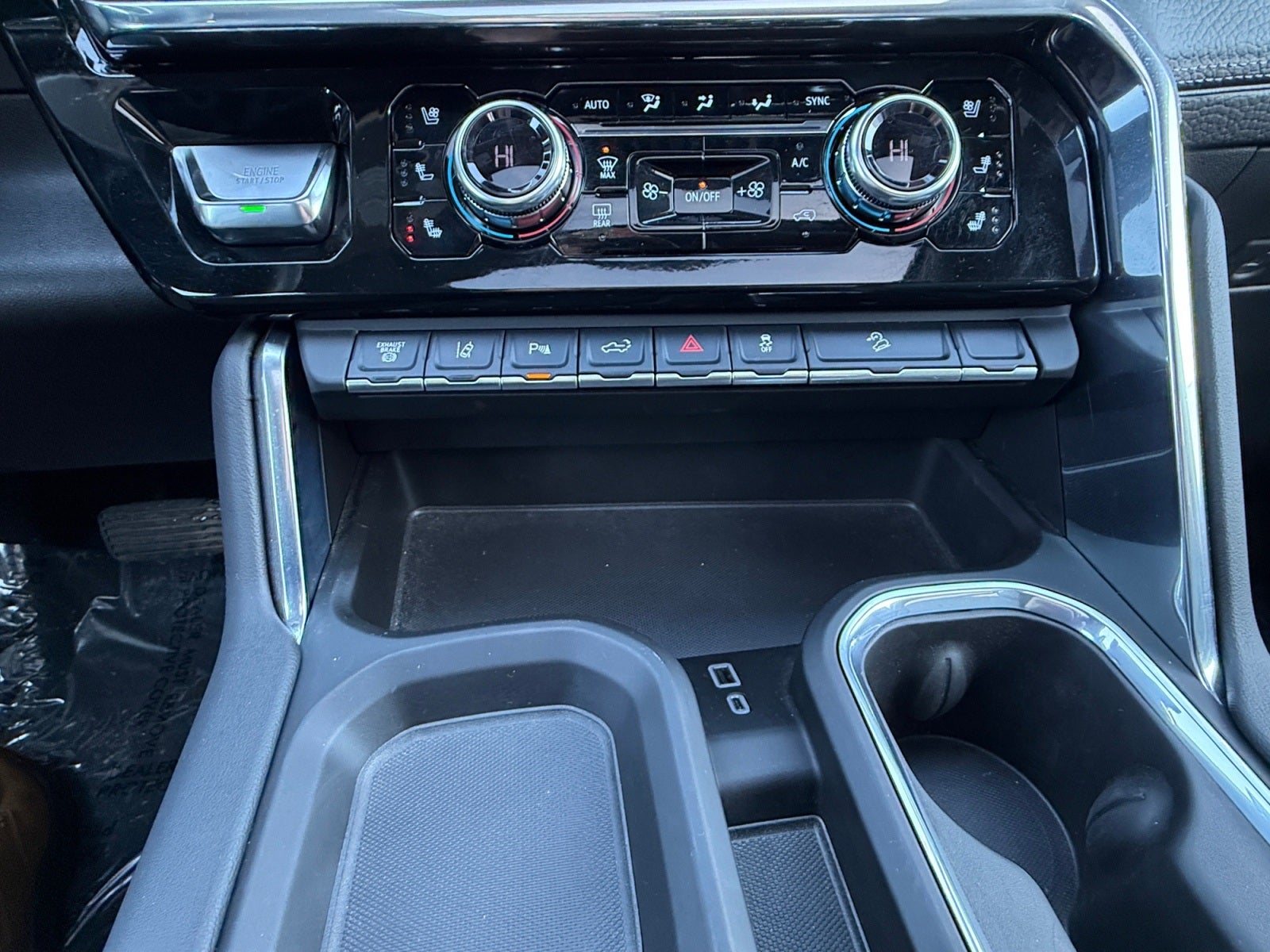 2025 GMC Sierra 2500HD Crew Cab, Standard Bed, Denali, 4WD