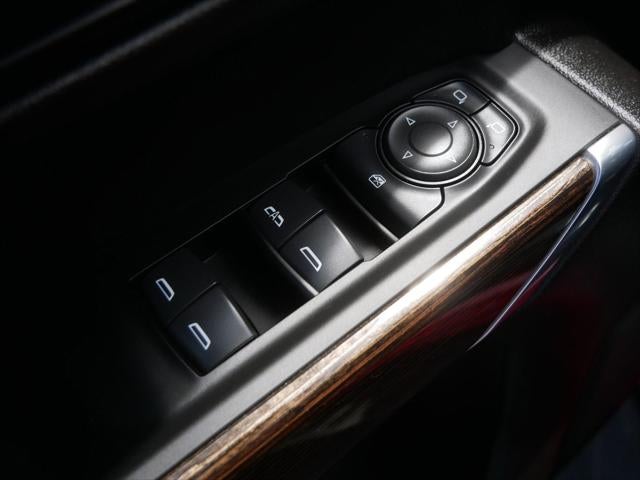 2021 GMC Sierra 1500 4WD Crew Cab Short Box Elevation
