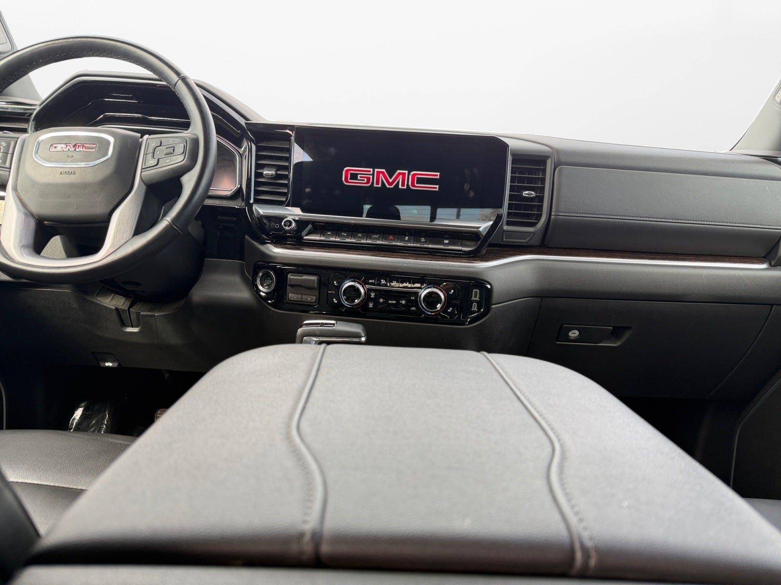 2025 GMC Sierra 1500 Crew Cab, Standard Bed, Elevation, 4WD