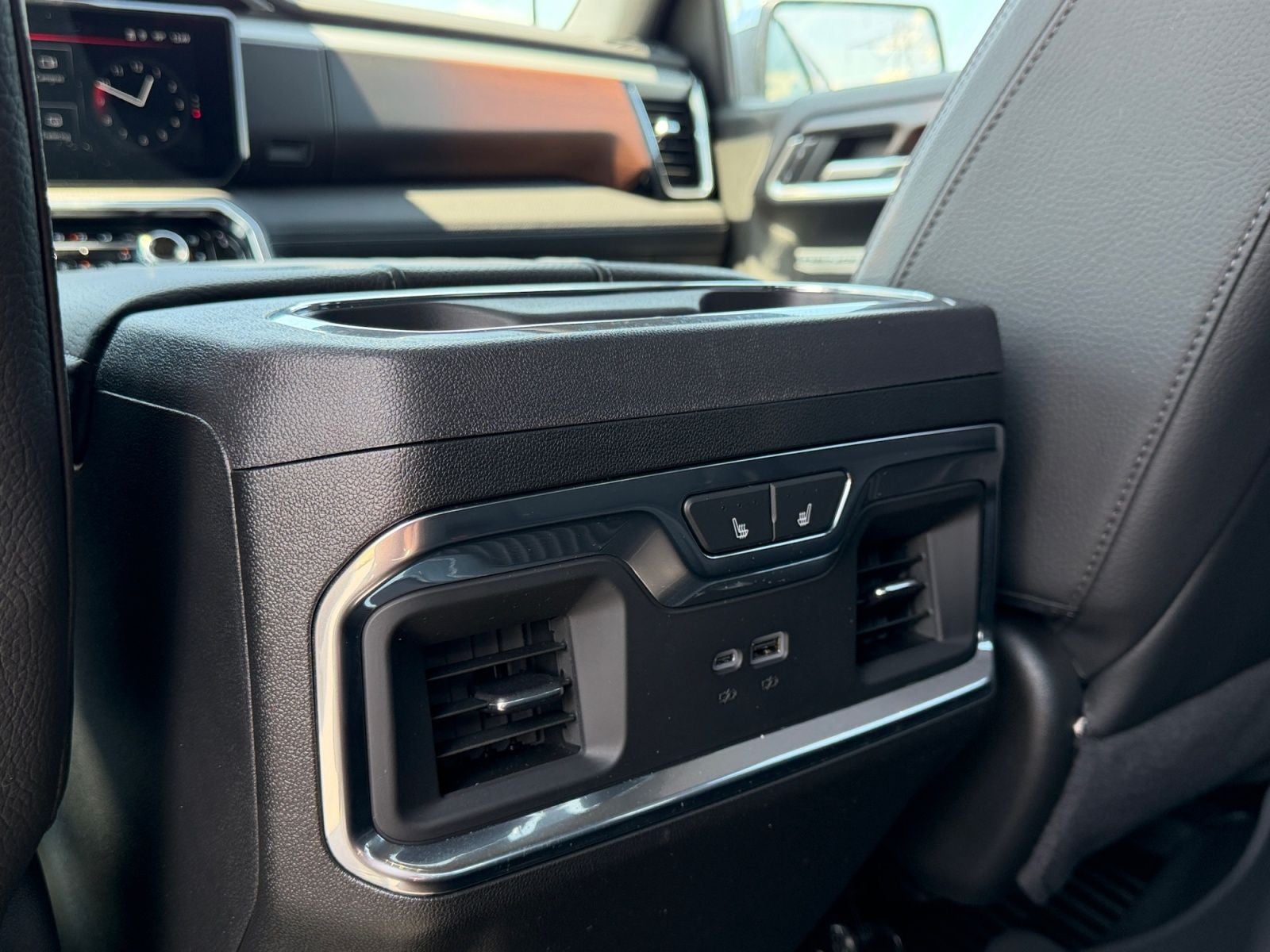 2024 GMC Sierra 1500 4WD Crew Cab Short Box Denali