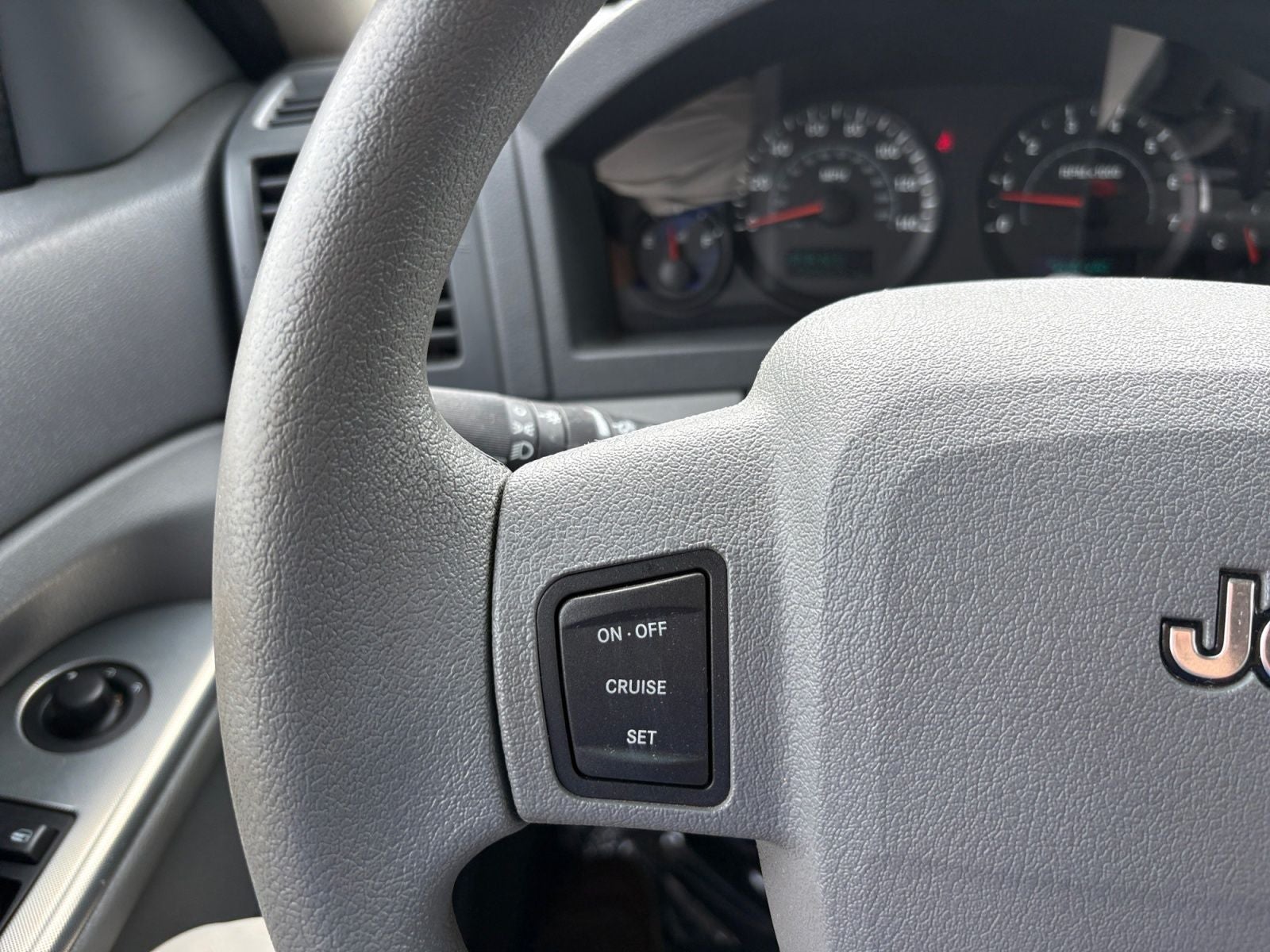 2006 Jeep Grand Cherokee Laredo