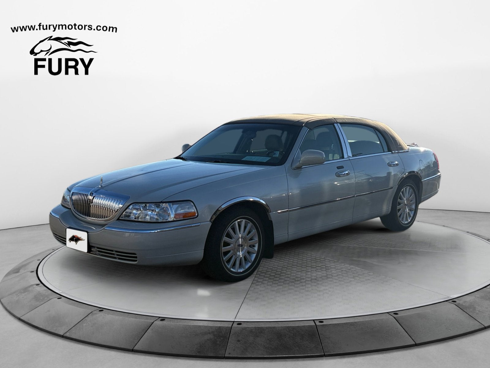 2004 Lincoln Town Car Ultimate