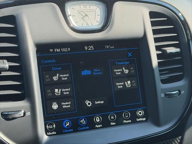 2023 Chrysler 300 300C