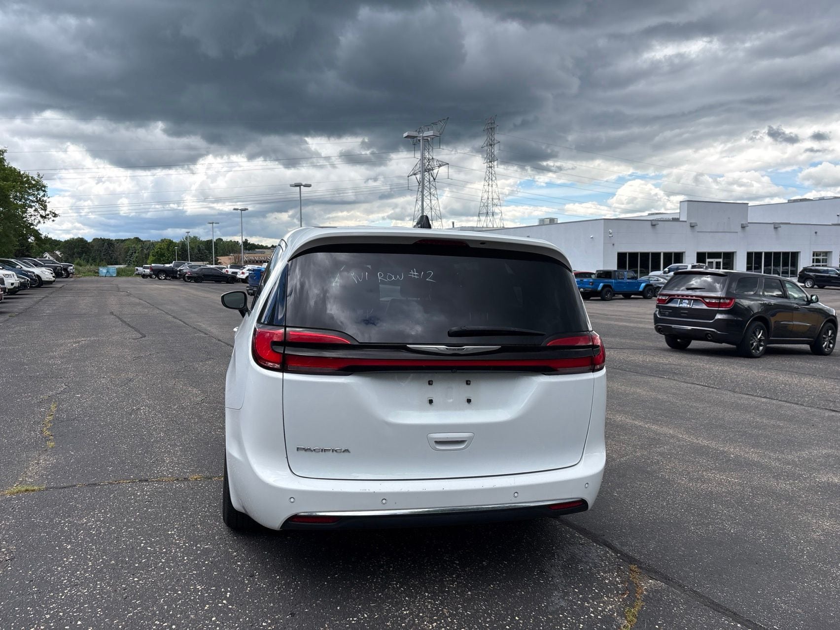 2023 Chrysler Pacifica Touring L