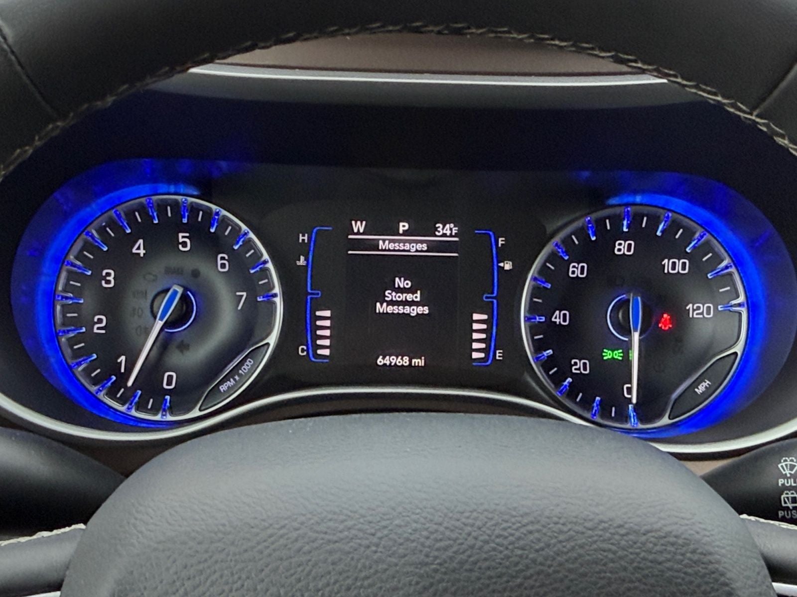 2022 Chrysler Voyager LX