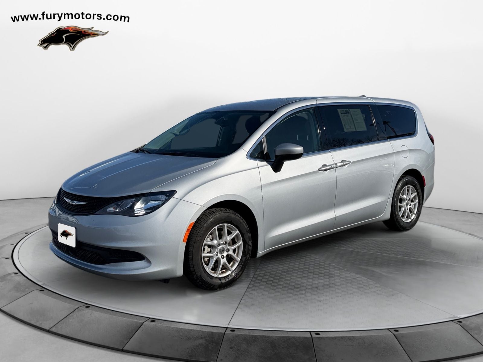 2023 Chrysler Voyager LX