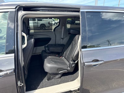 2017 Chrysler Pacifica Touring L Plus