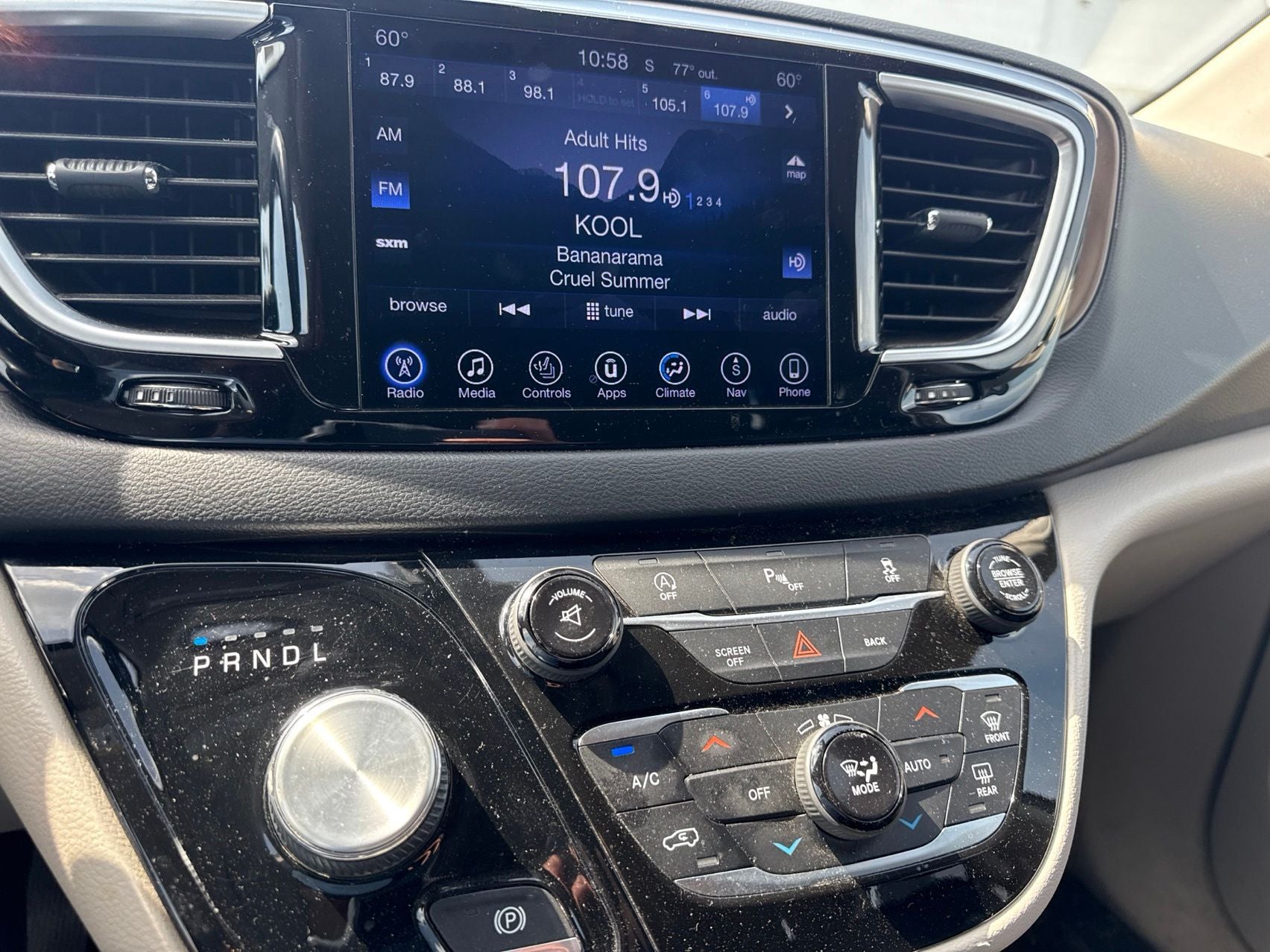 2017 Chrysler Pacifica Touring L Plus