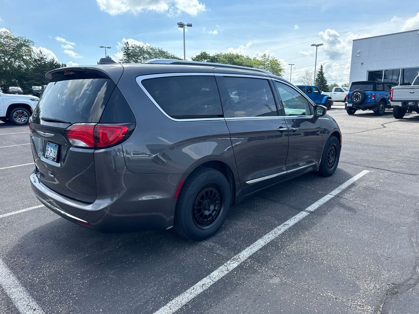 2017 Chrysler Pacifica Touring L Plus
