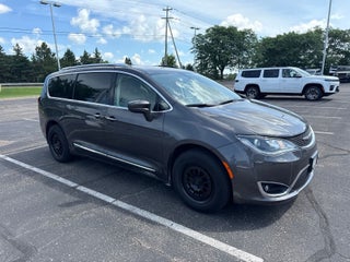 2017 Chrysler Pacifica Touring L Plus