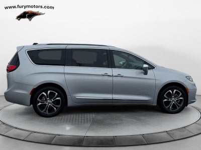 2024 Chrysler Pacifica Pinnacle AWD
