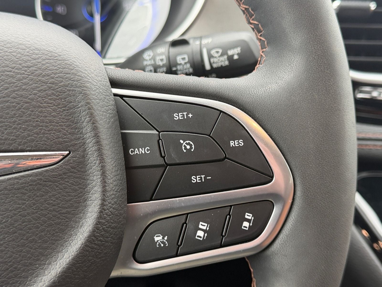 2024 Chrysler Pacifica Pinnacle AWD