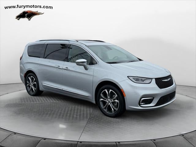 2024 Chrysler Pacifica Pinnacle AWD