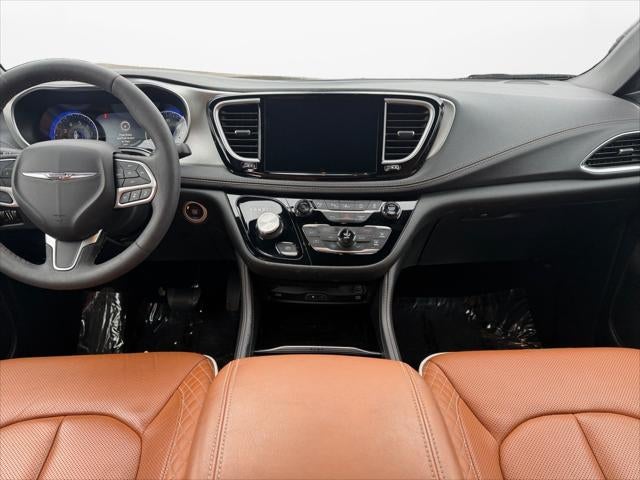 2024 Chrysler Pacifica Pinnacle AWD