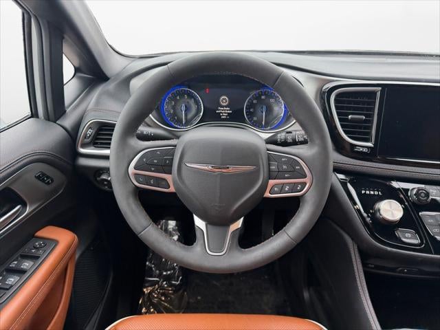 2024 Chrysler Pacifica Pinnacle AWD