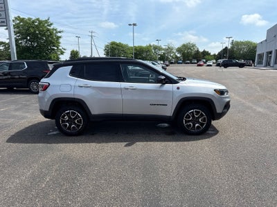 2025 Jeep Compass Trailhawk