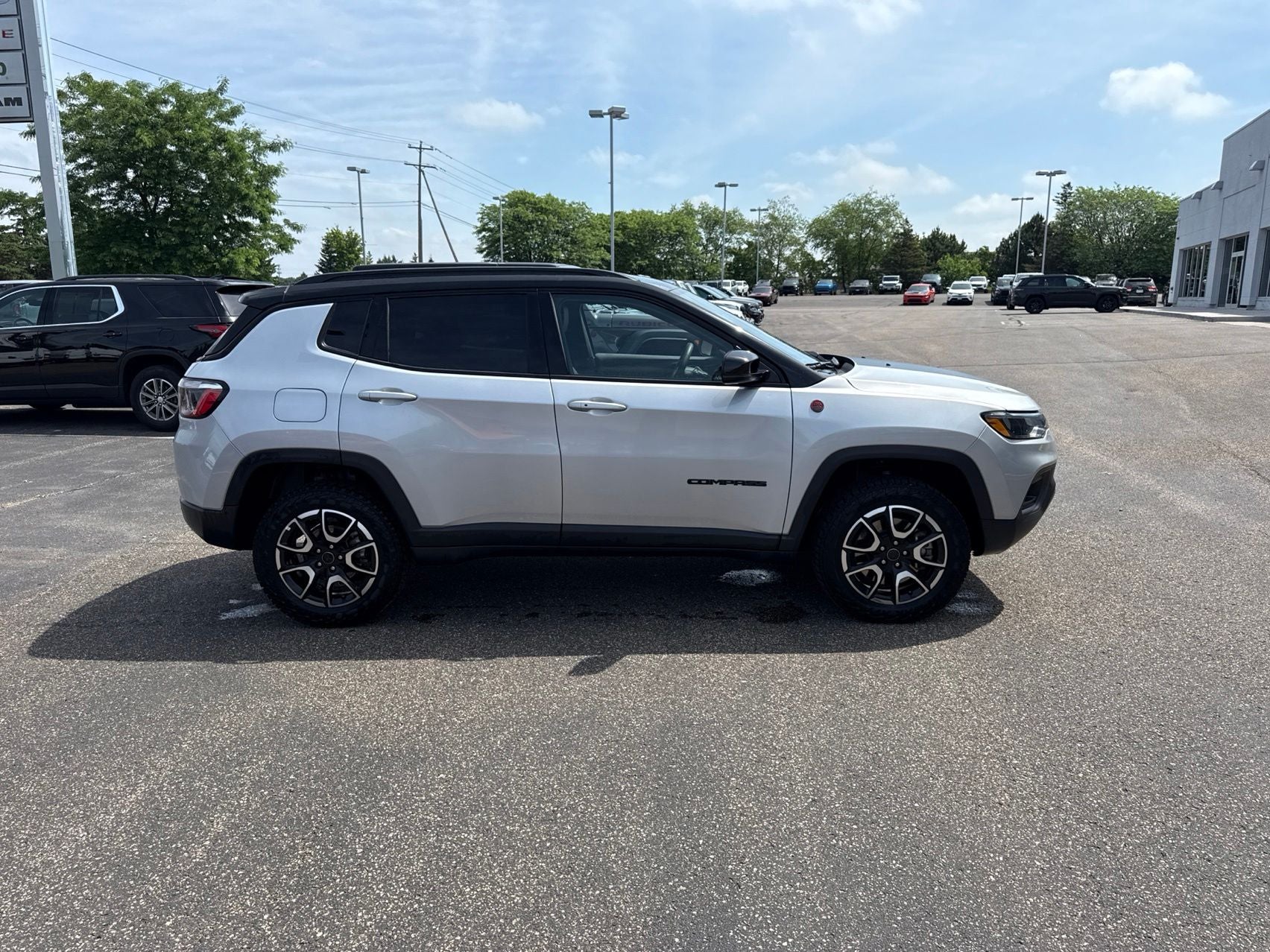 2025 Jeep Compass Trailhawk