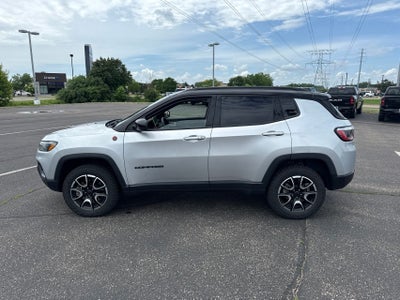 2025 Jeep Compass Trailhawk