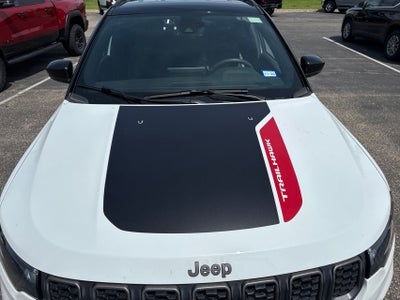 2025 Jeep Compass Trailhawk