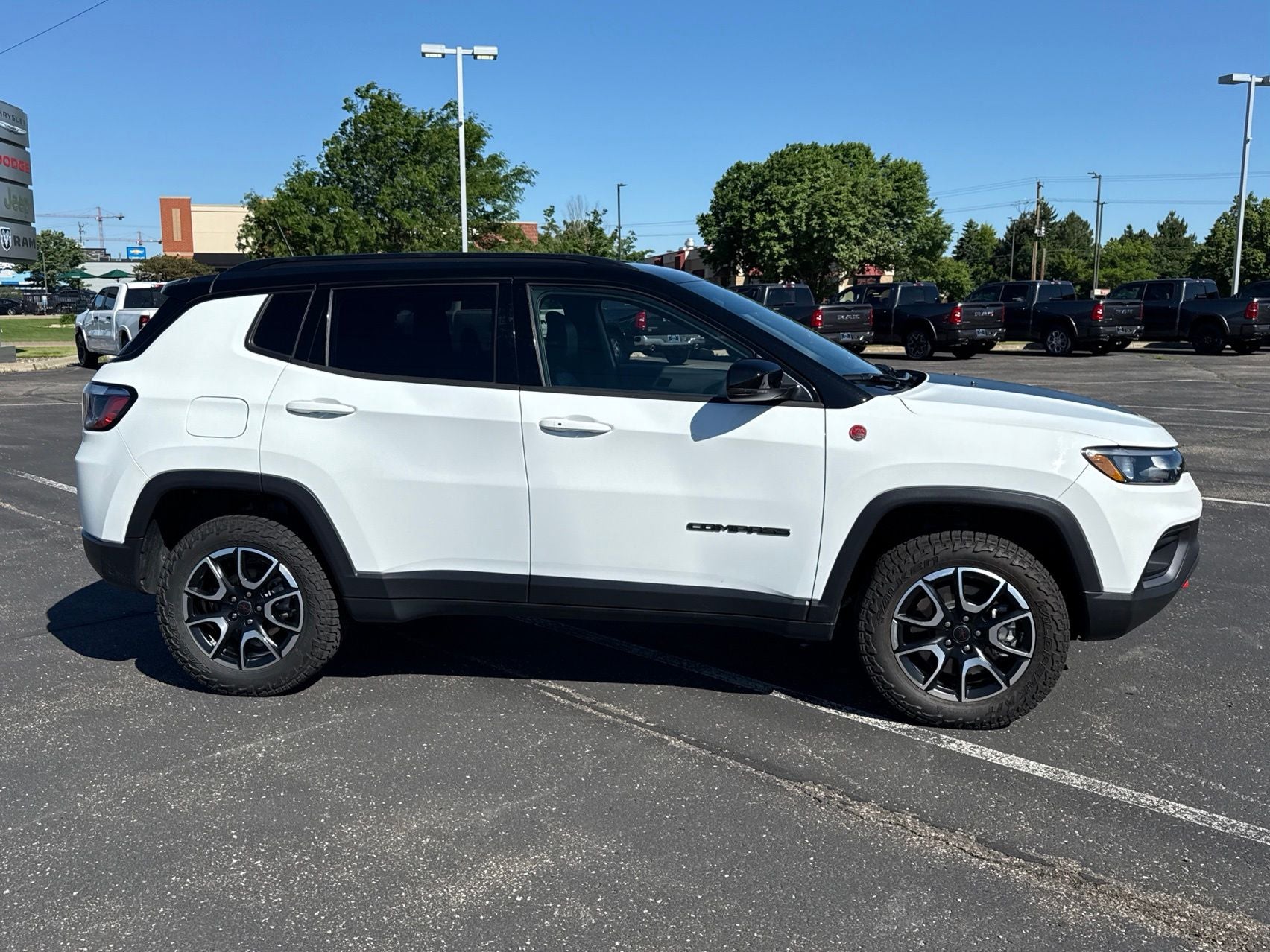 2025 Jeep Compass Trailhawk