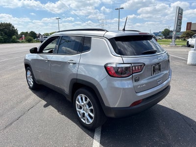 2023 Jeep Compass Latitude Lux