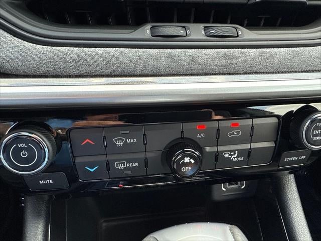 2023 Jeep Compass Latitude Lux FWD
