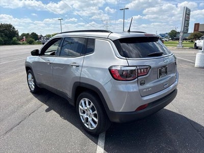 2023 Jeep Compass Latitude Lux FWD