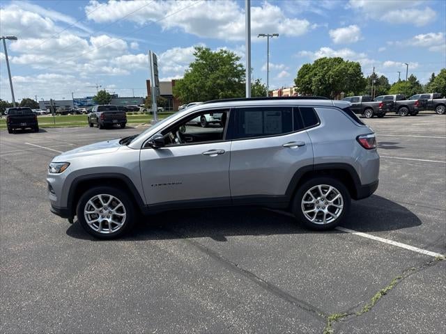 2023 Jeep Compass Latitude Lux FWD