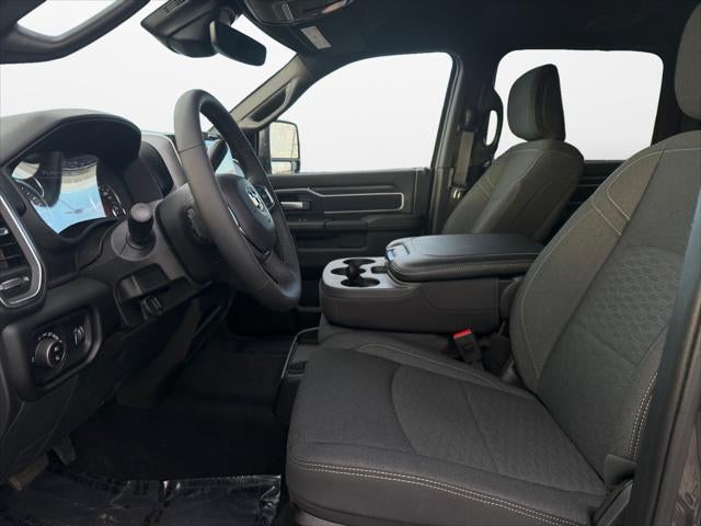 2025 RAM 2500 Big Horn Crew Cab 4x4 6'4' Box