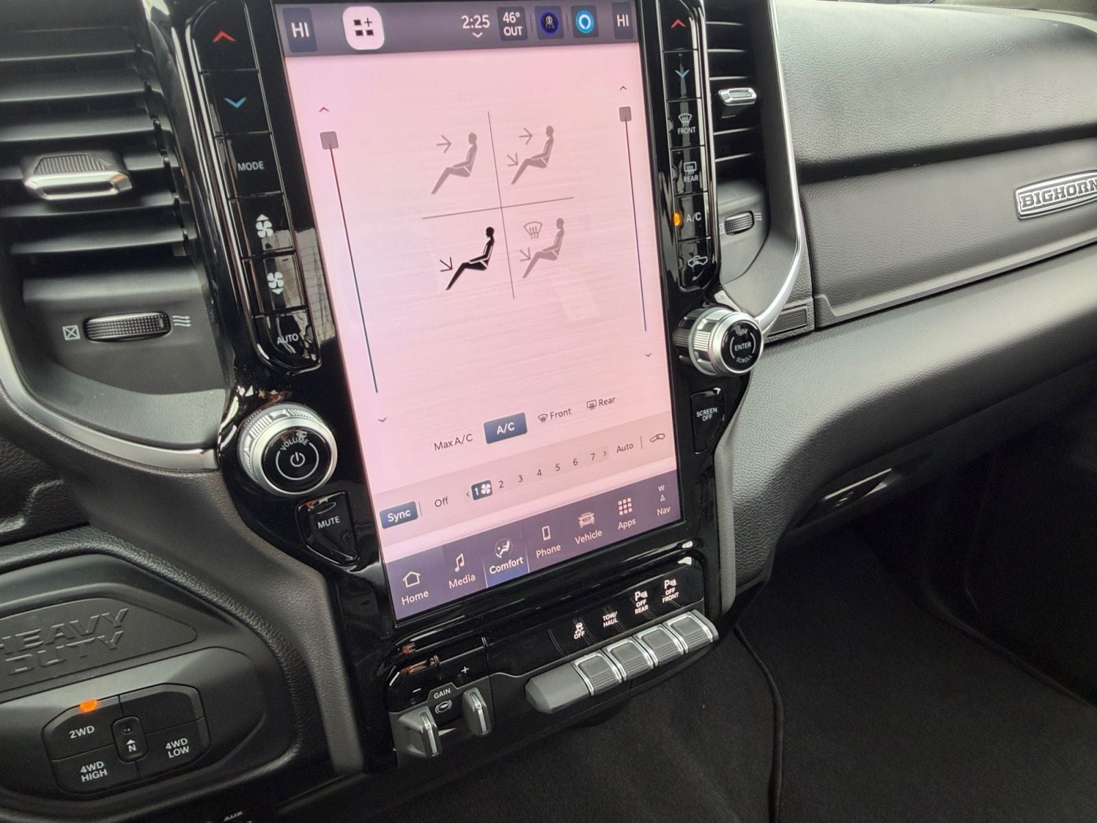 2025 RAM 2500 Big Horn Crew Cab 4x4 6'4' Box