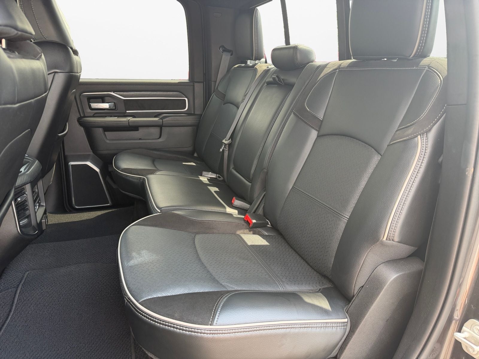 2024 RAM 2500 Laramie Crew Cab 4x4 6'4' Box