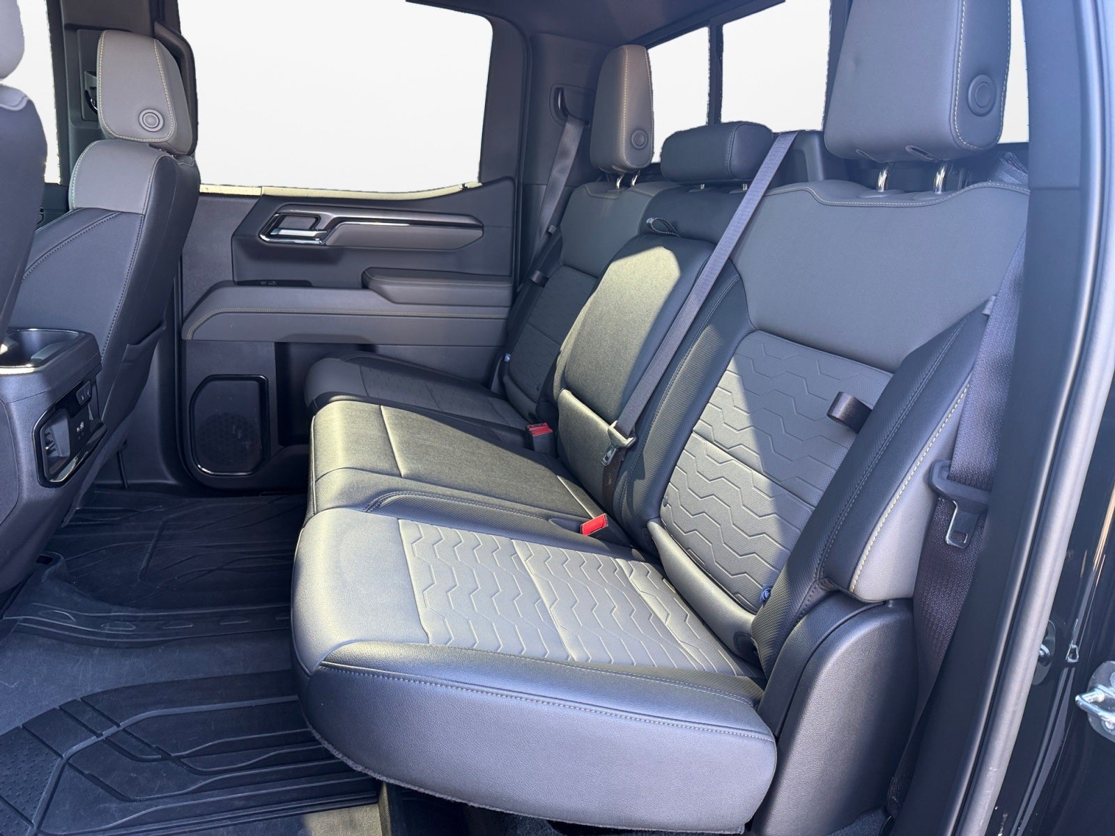 2024 Chevrolet Silverado 1500 4WD Crew Cab Short Bed ZR2