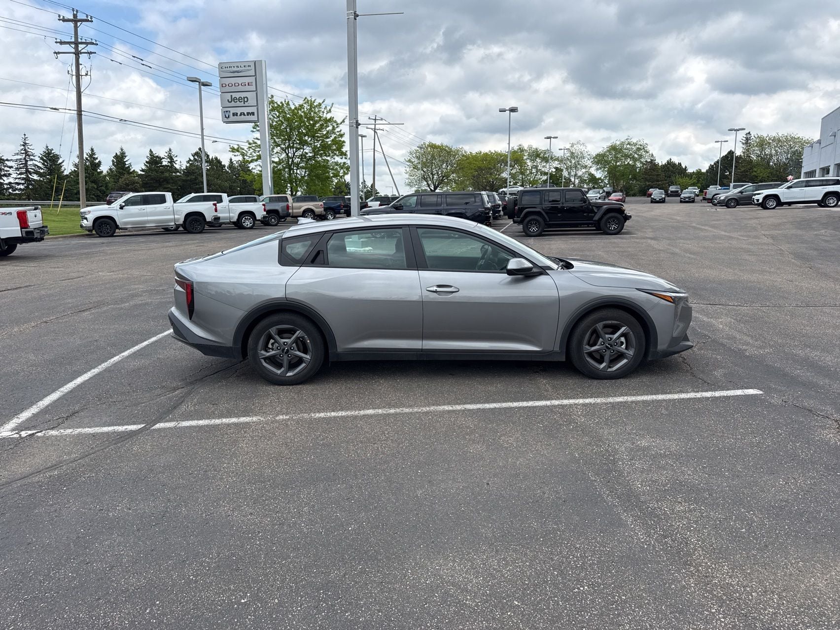 2025 Kia K4 LXS