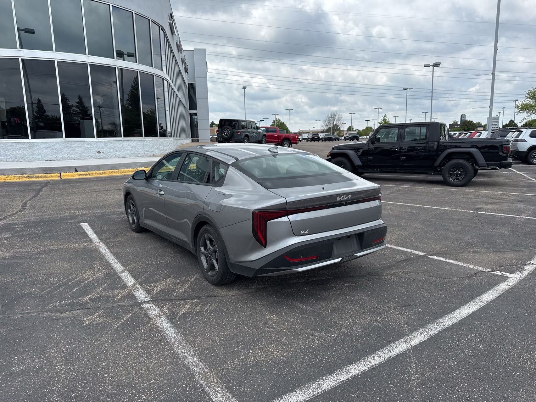 2025 Kia K4 LXS