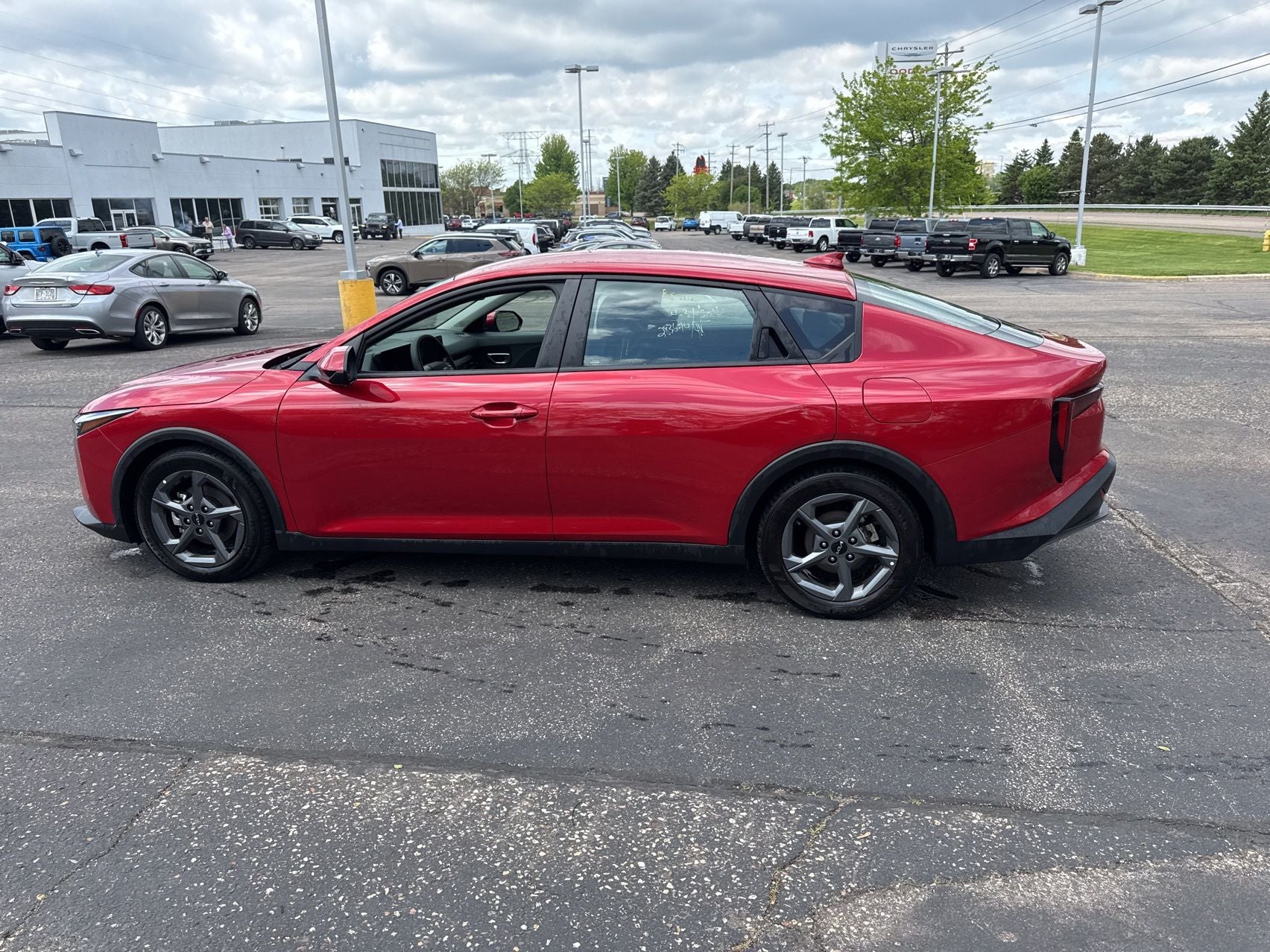 2025 Kia K4 LXS