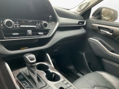 2023 Toyota Highlander Platinum