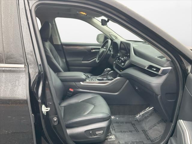 2023 Toyota Highlander Platinum