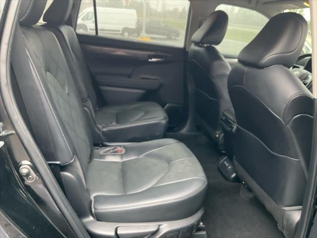2023 Toyota Highlander Platinum