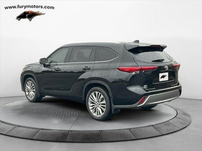 2023 Toyota Highlander Platinum