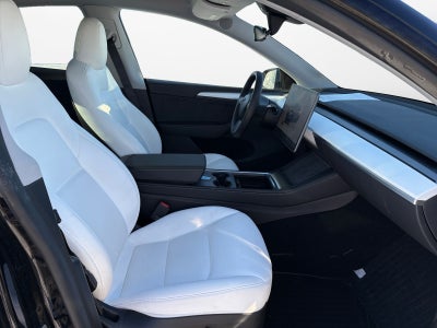 2024 Tesla Model Y Long Range Dual Motor All-Wheel Drive