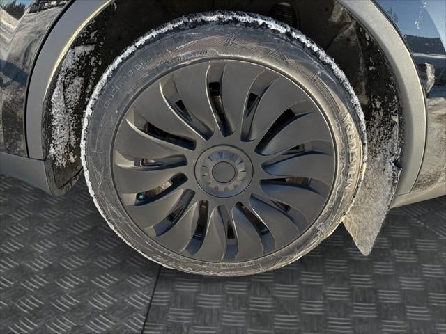 2024 Tesla Model Y Long Range Dual Motor All-Wheel Drive