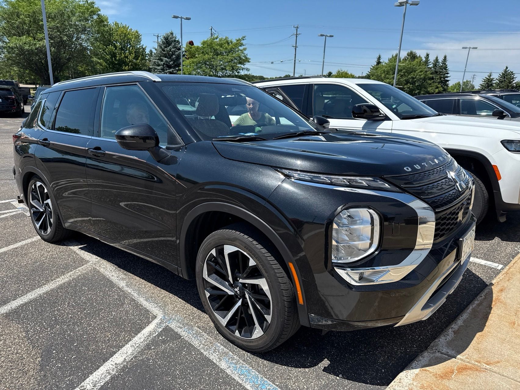 2022 Mitsubishi Outlander SEL