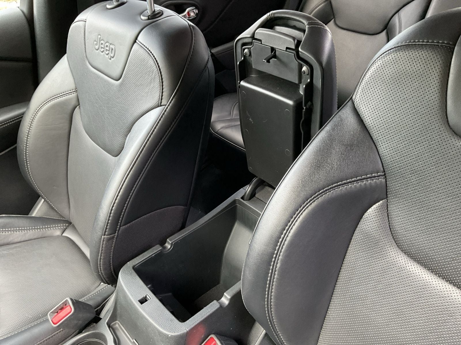 2023 Jeep Cherokee Altitude Lux 4x4