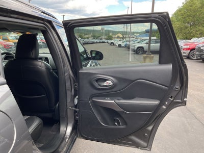 2022 Jeep Cherokee Latitude Lux