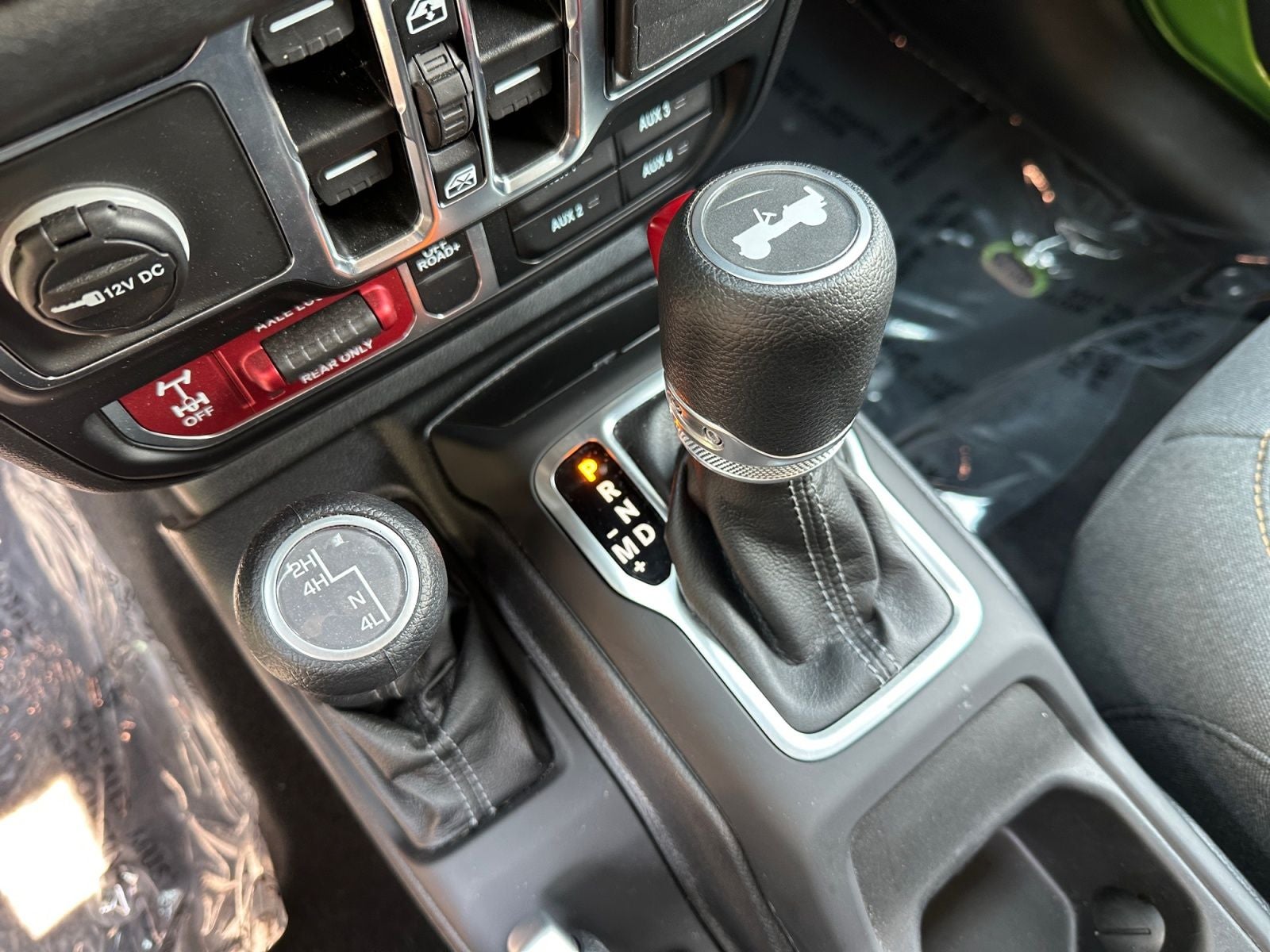 2025 Jeep Wrangler 4-Door Willys 4x4