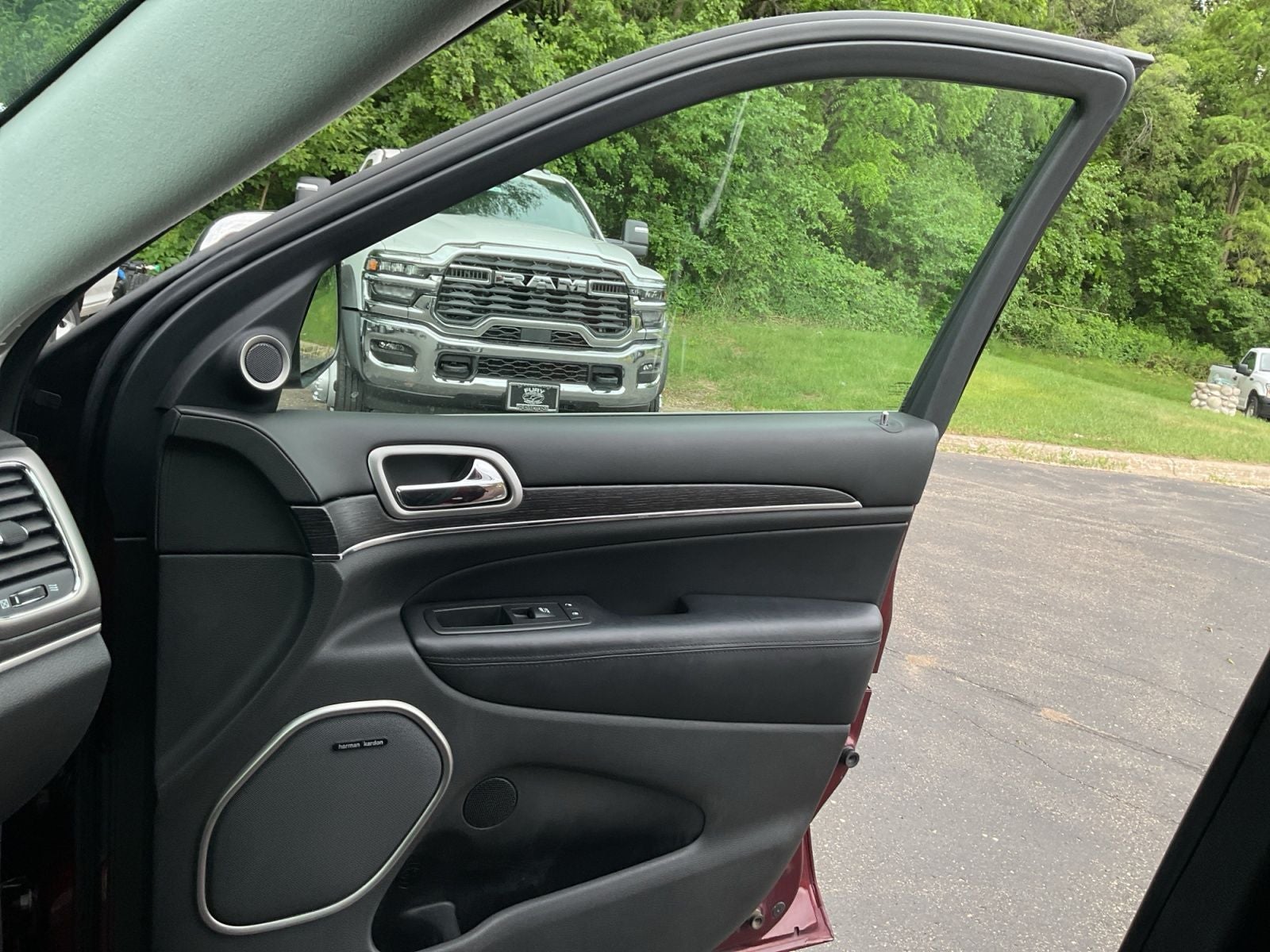 2017 Jeep Grand Cherokee Summit