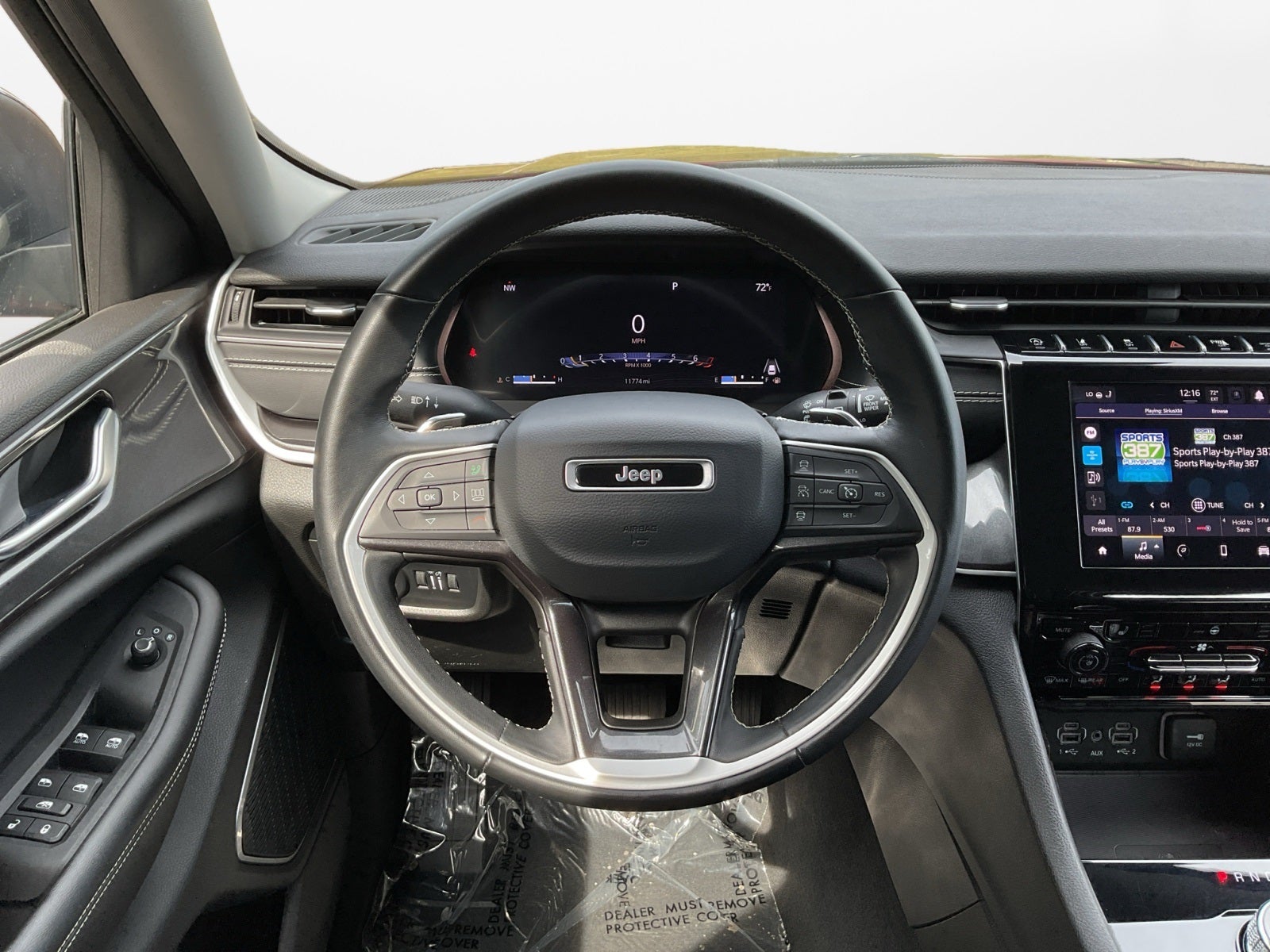 2022 Jeep Grand Cherokee Laredo 4x4