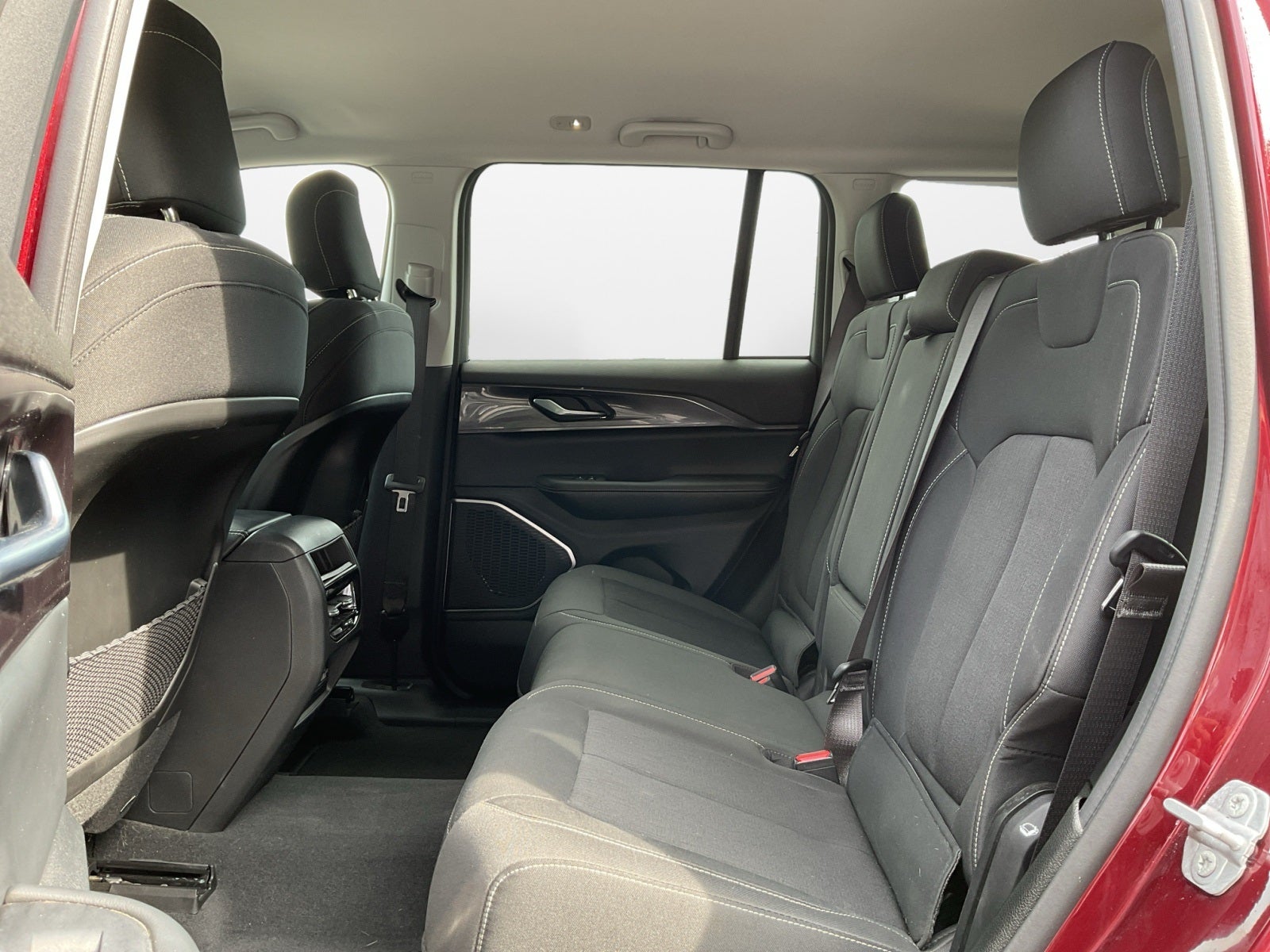 2022 Jeep Grand Cherokee Laredo 4x4